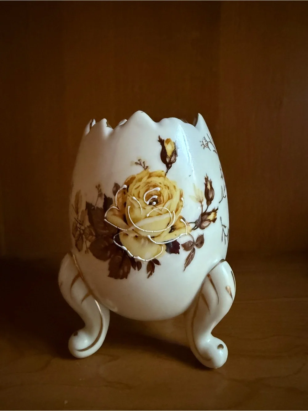Vintage Napcoware‎ Porcelain Vase with Gold Rose Motif, cracked egg shape